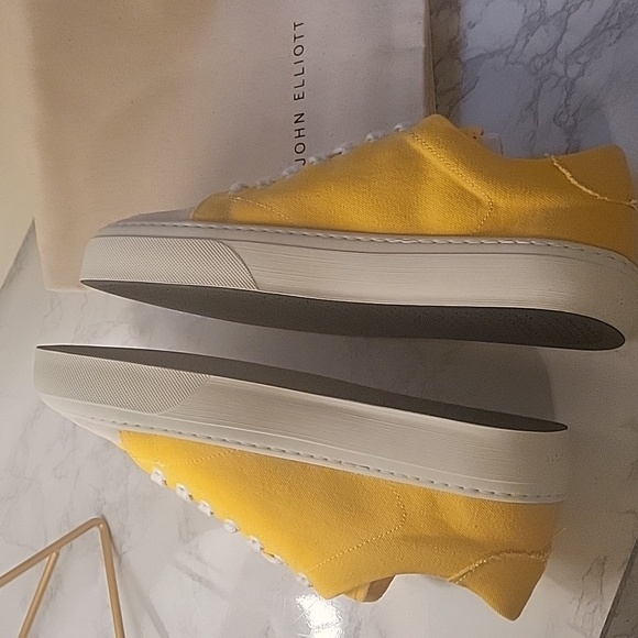 JOHN ELLIOTT HAZE CANVAS LOW TOP SNEAKER CANARY MEN'S SZ 41 - Picture 17 of 17